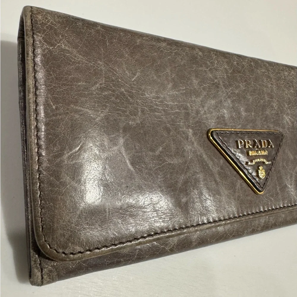 Prada distressed leather long wallet - Picture 3 of 11